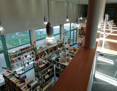Stadtbibliothek Stavenhagen innen Blick in die Räume der Stadtbibliothek Stavenhagen